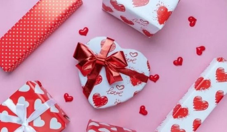 Want to gift a phone to your partner on Valentine's Day? These are 5 amazing deals