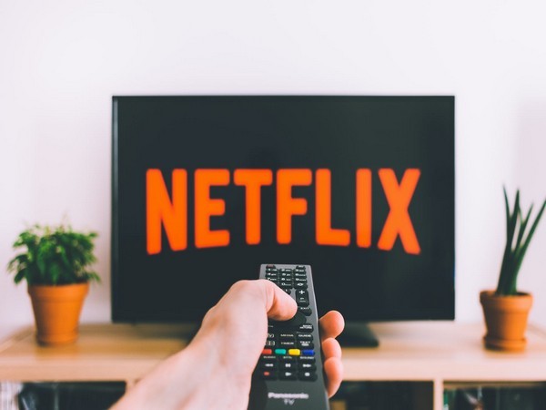 Netflix's latest feature will automatically download shows