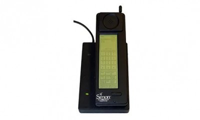 The Evolution of Smartphones: Unveiling the IBM Simon, the Pioneer of Mobile Technology