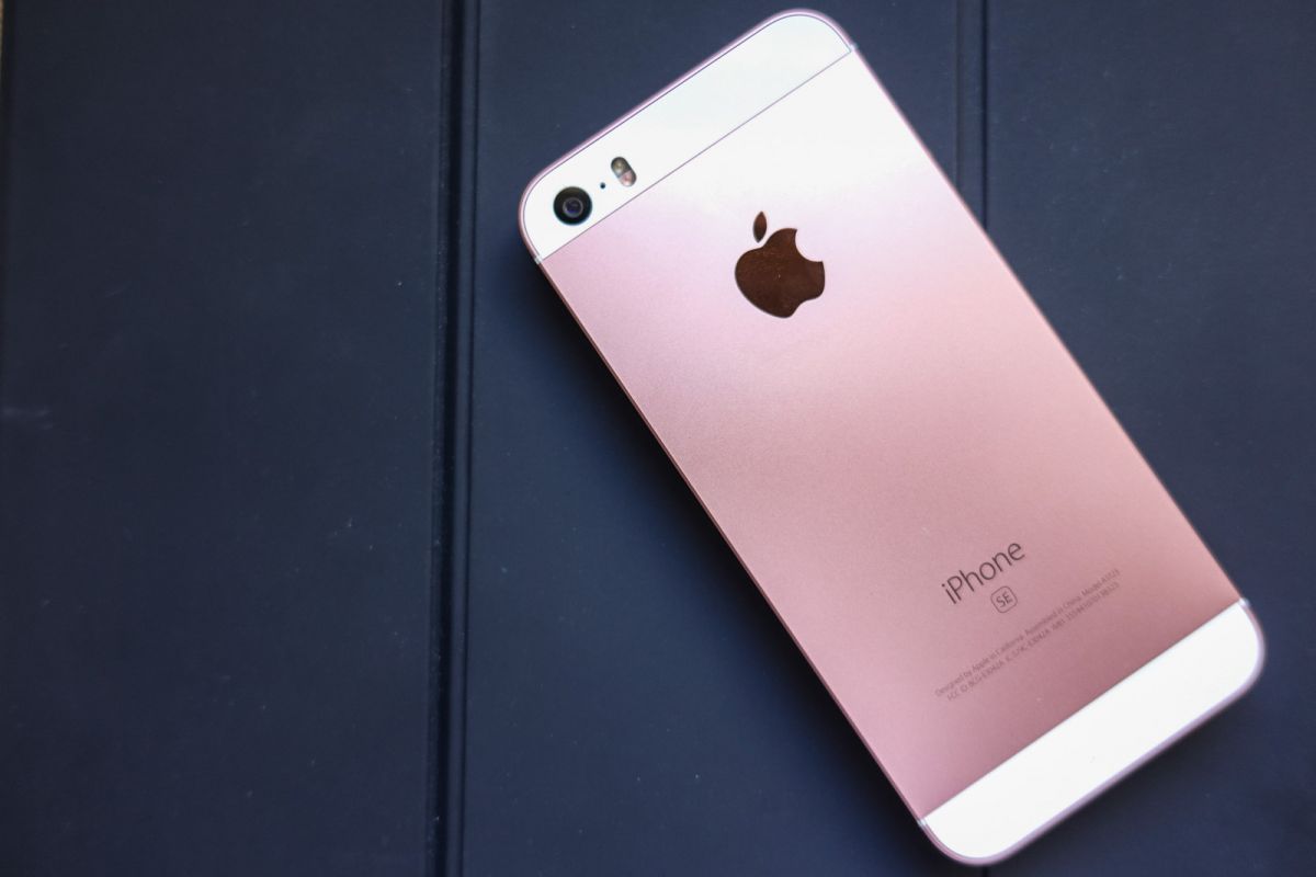 Apple to replace the iPhone SE