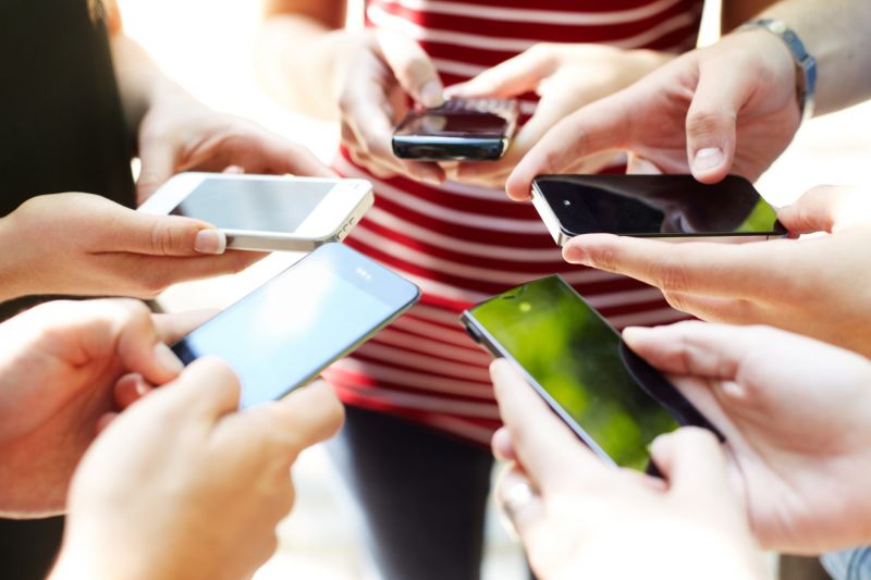 Addiction to smartphone is increasing day by day: Research