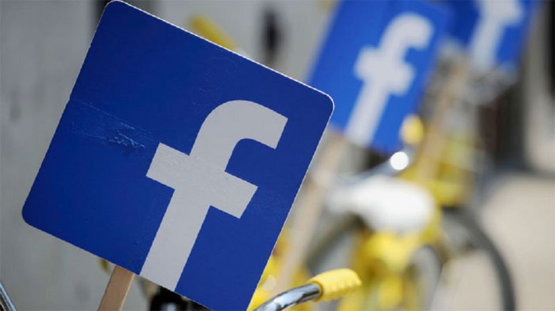Facebook removes posts and accounts of Rohingya activists