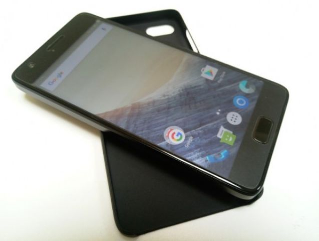 One more phone’s images are leaked before its launch 'Zuk Edge'