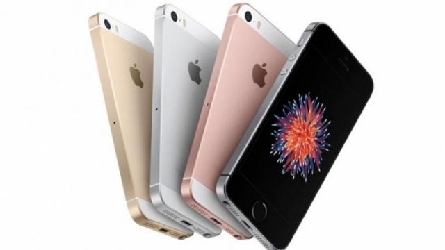 एप्पल के आईफोन पर मिल रही है भारी छूट