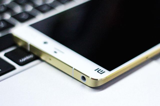 Xiaomi ने Mi5 स्मार्टफोन को ऑनलाइन किया लिस्ट
