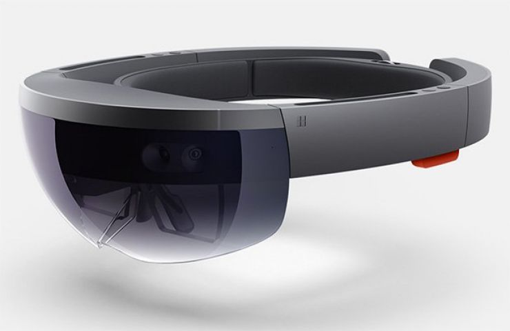 Samsungs presents Hololens in new launched Headsets