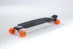 दुनिया का सबसे तेज चलने वाला इलेक्ट्रिक स्केटबोर्ड