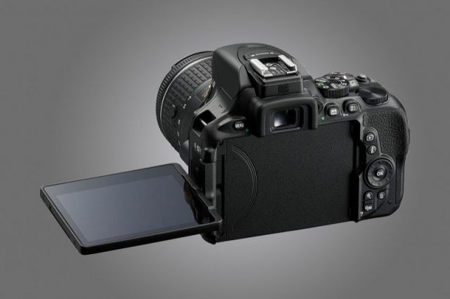 Nikon launched 'D5600' with SnapBridge functionality !