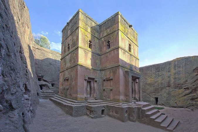 know amazing thongs about 800-year-old 'Churches of Lalibela'