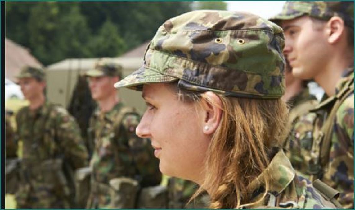 Here female soldiers wear men's underwear, reason will surprise you