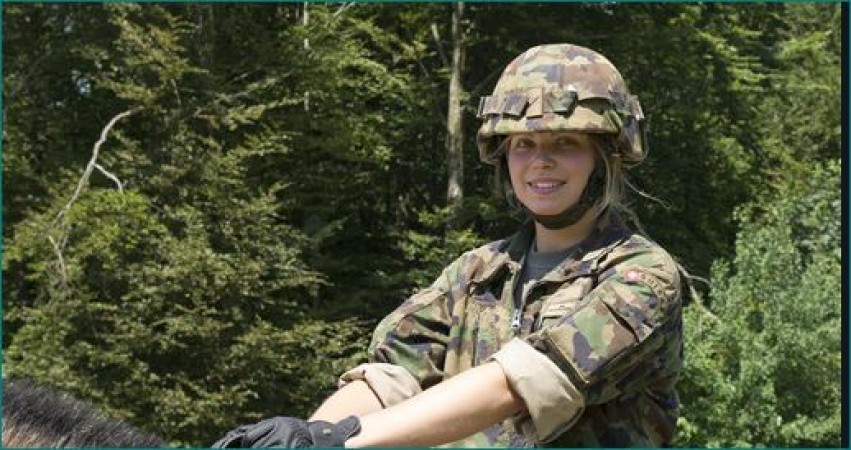 Here female soldiers wear men's underwear, reason will surprise