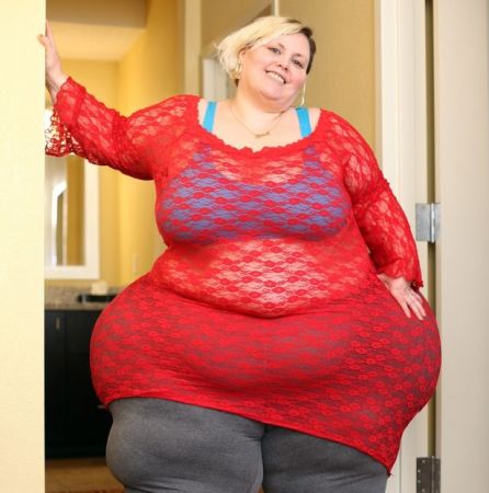 इस महिला का वजन है 200 किलो से भी ज्यादा, British Men होते हैं Attract