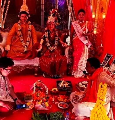 पंजाबी के बाद अब बंगाली रीति-रिवाज से आलिया-रणबीर ने रचाई शादी