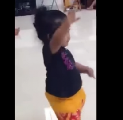 Video : देखिये इन बच्चों के फनी और बेहतरीन डांस
