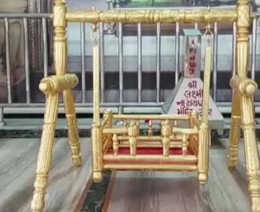 Swing worth 25 lakh installed for Shri Krishna in this temple