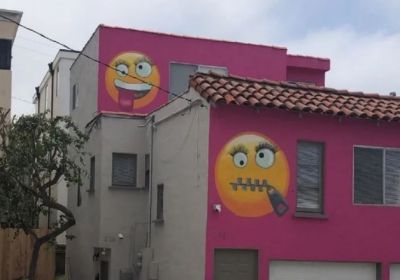 Woman Paints Emojis on Her House' walls, Neighbors Said Its Revenge