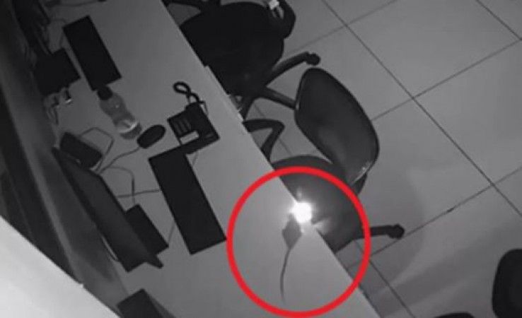 Rat caused fire in car showroom, CCTV footage revealed