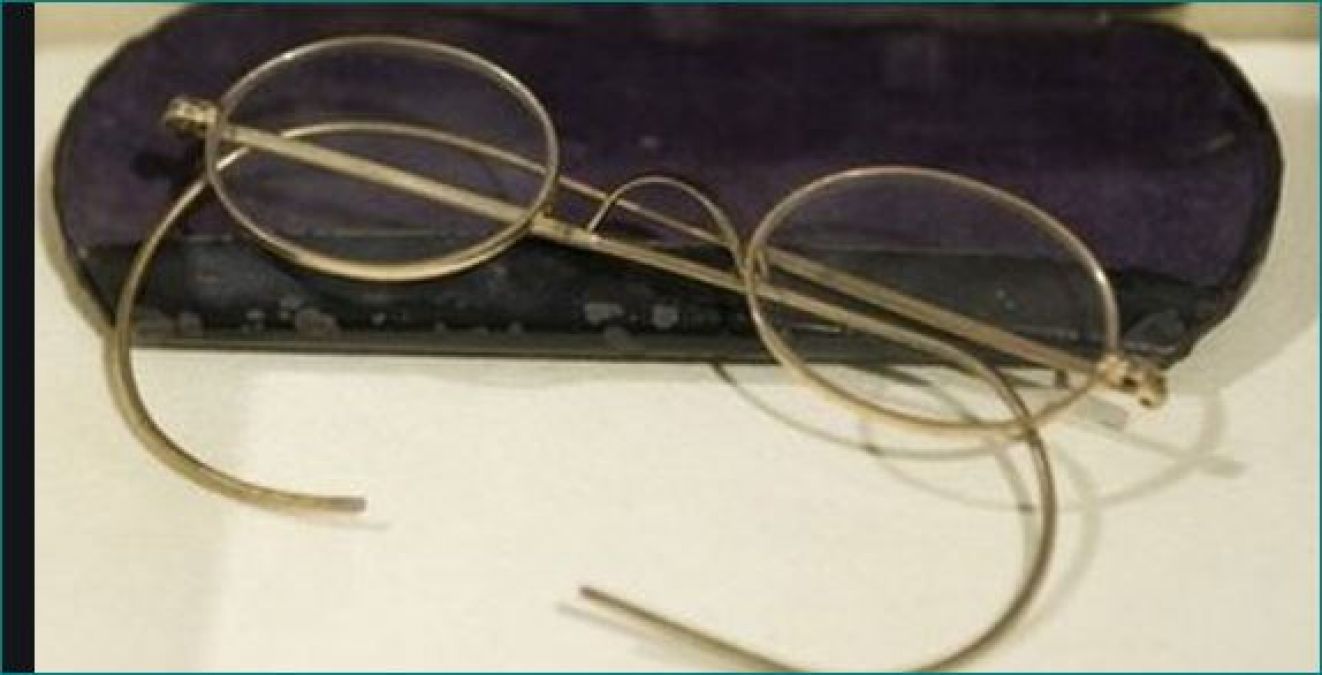 Pair of Mahatma Gandhi's glasses sold for Rs 2.55 crore