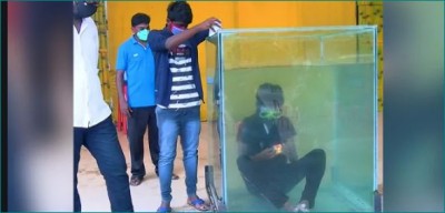 Chennai man sets world record for solving six Rubik's cube staying underwater