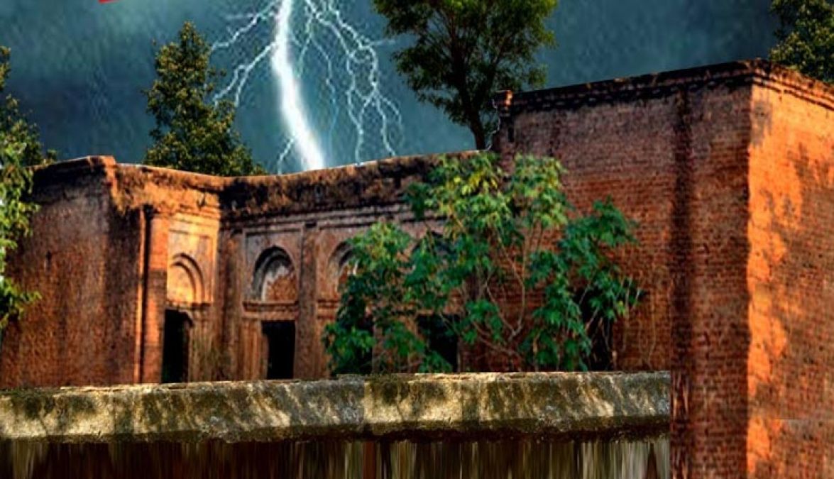 Lightning strucks on this fort for 200 years, Know the terrible secret!