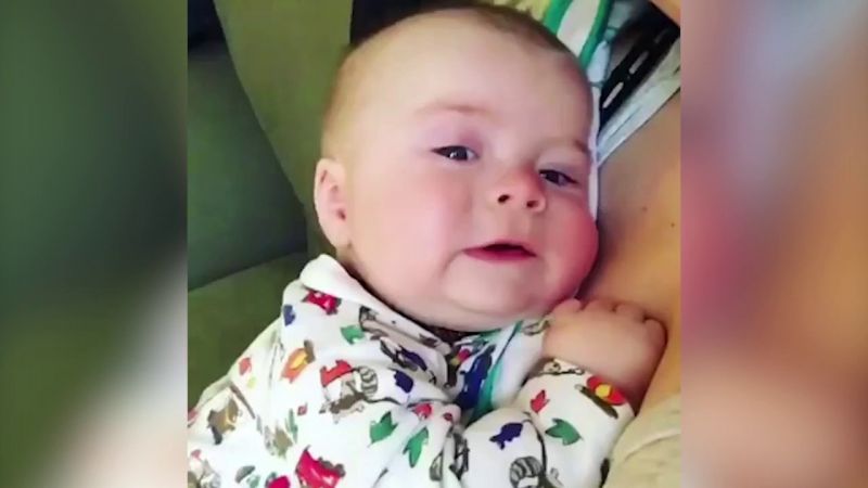 Video : नींद डिस्टर्ब होने पर बच्चे ने दिया इतना क्यूट रिएक्शन