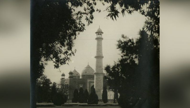 ये है वो तस्वीरें जो ताजमहल के अलग-अलग नज़ारे दिखाती है