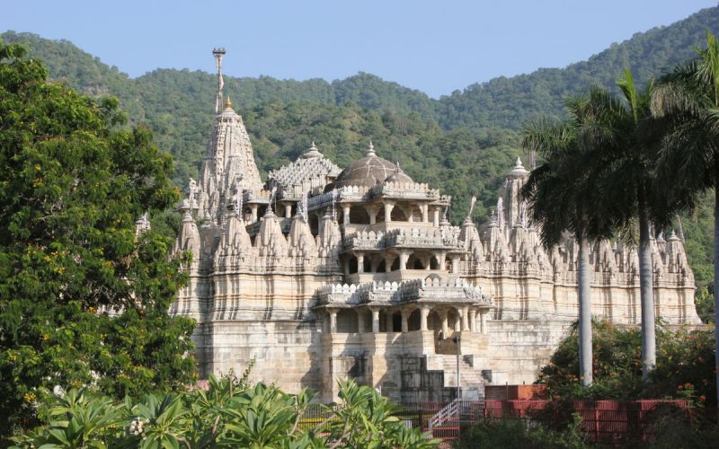 1500 खंभों पर टिका हुआ है यह खूबसूरत मंदिर