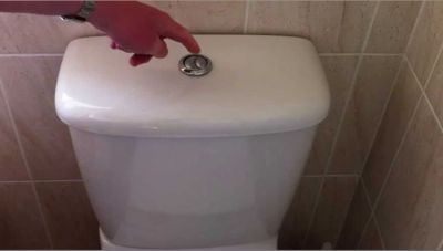 टॉयलेट के फ्लश में लगे बड़े-छोटे बटन में अंतर जानते है आप?