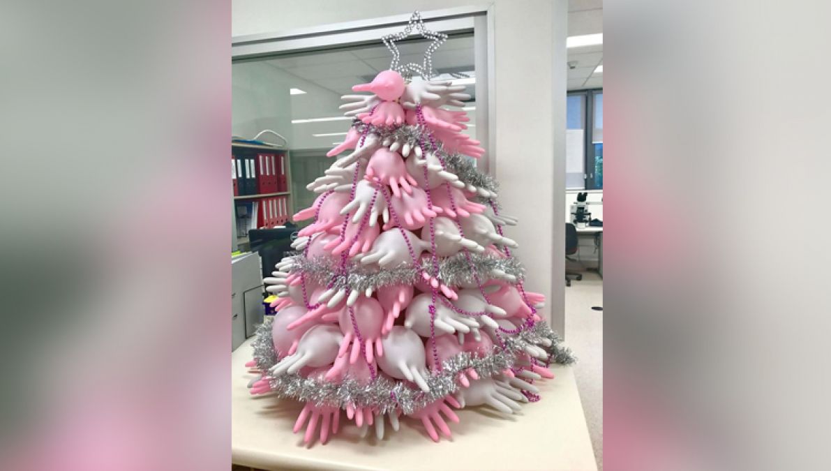 Look at these creative and unique Christmas tree decorations