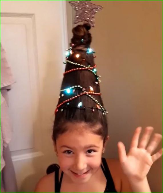 Christmas Tree hairstyle is in trend on Social media