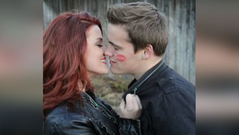 Kiss Day : ये है अलग-अलग किस करने के तरीके जो बढ़ाते है रोमांस का मजा