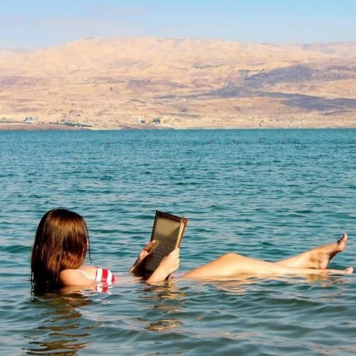 Dead Sea के नाम से मशहूर है ये समुद्र, जिसमे नही डूबता कोई
