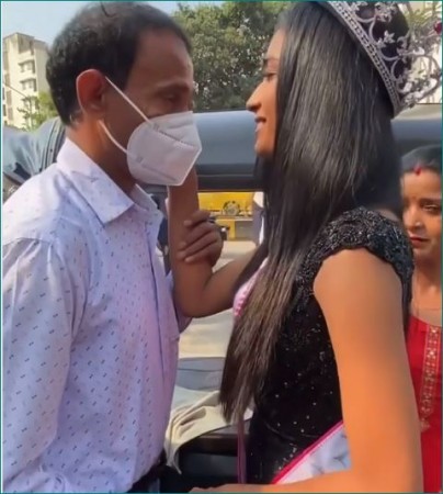 VIDEO: पापा के ऑटो के पास पहुंची मिस इंडिया रनरअप मान्या, मां के छुए पैर-पिता के पोछे आंसू
