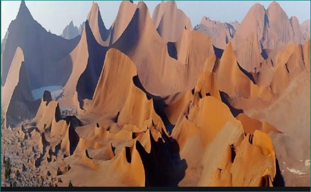 पांच करोड़ 50 लाख साल पुराना है यह रेगिस्तान, भरे है बड़े रहस्य