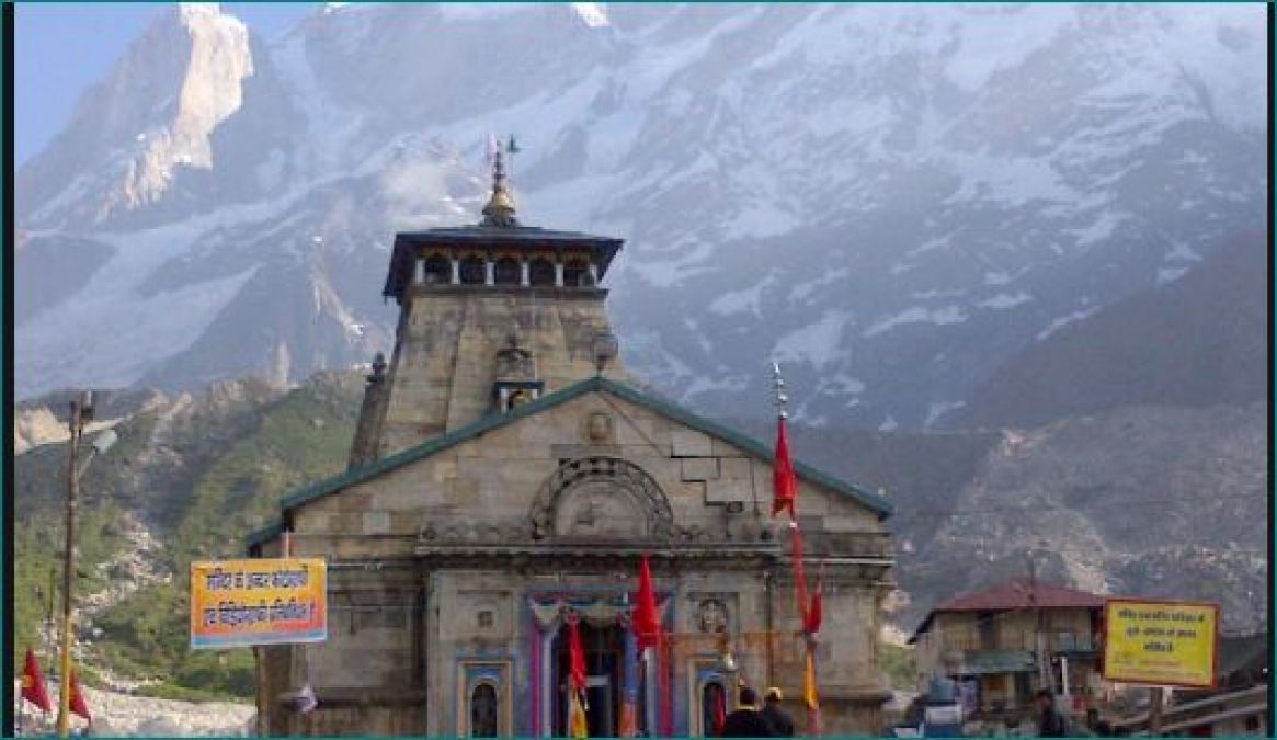 This rock came amidst a severe deluge for survival of 'Kedarnath Temple'