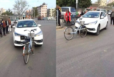 Video : साइकिल से टक्कर खाते ही टूट गया कार का बोनट