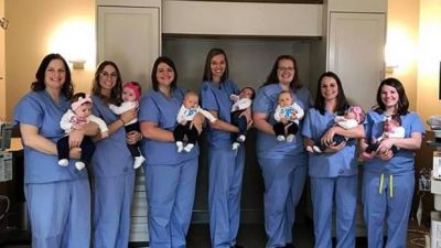 अस्पताल में एक साथ प्रेग्नेंट हुई 7 नर्स, शेयर की तस्वीर