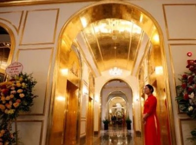 First hotel made of 24-carat gold in this country,  Know details