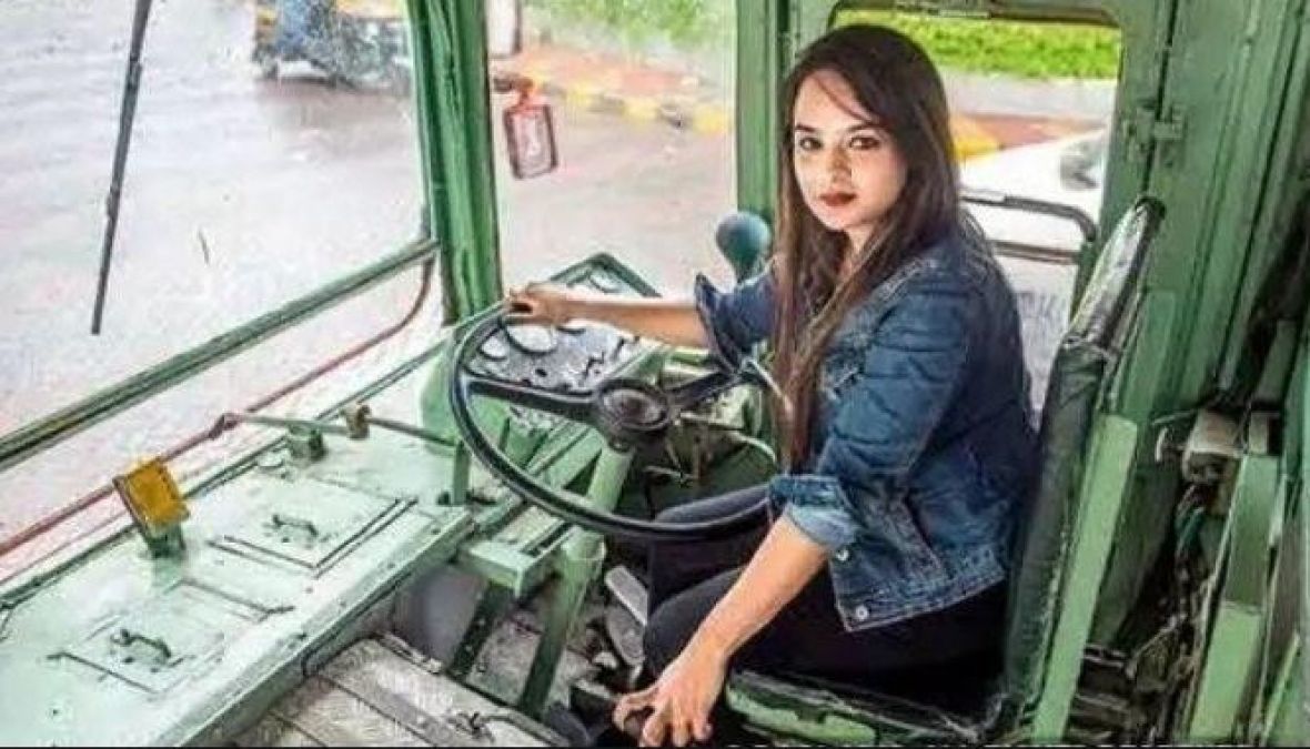 Mumbai's first female bus driver, who is no less than anyone!