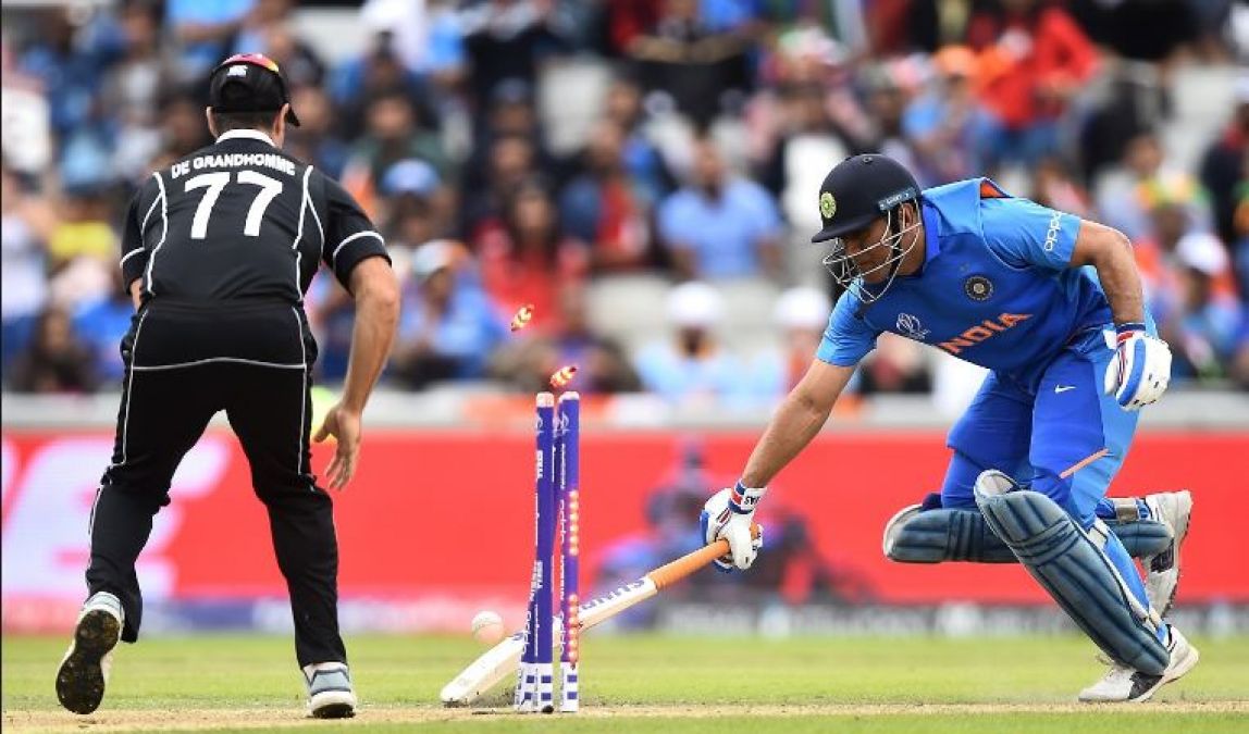 Fan 'Dies of Shock' after Dhoni's Dismissal against New Zealand in World Cup 2019