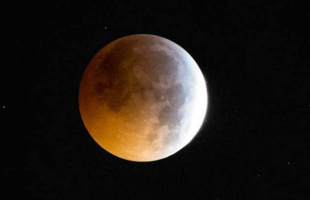 149 Years Later, These View Of The Lunar Eclipse Appeared In The World, See Photos