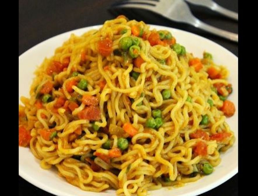 Maggie lovers be careful! Woman eating Maggi while watching TV died