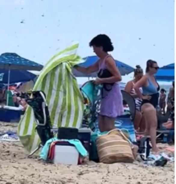 People were having fun on the beach when a scary incident happened