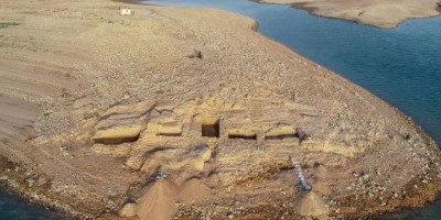 A 3,400-year-old city from under the river