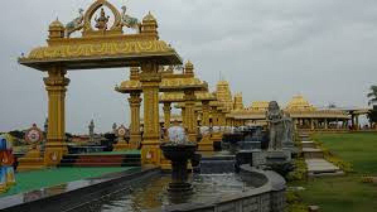'Golden Temple' of South India is made of 1500 kg of pure gold
