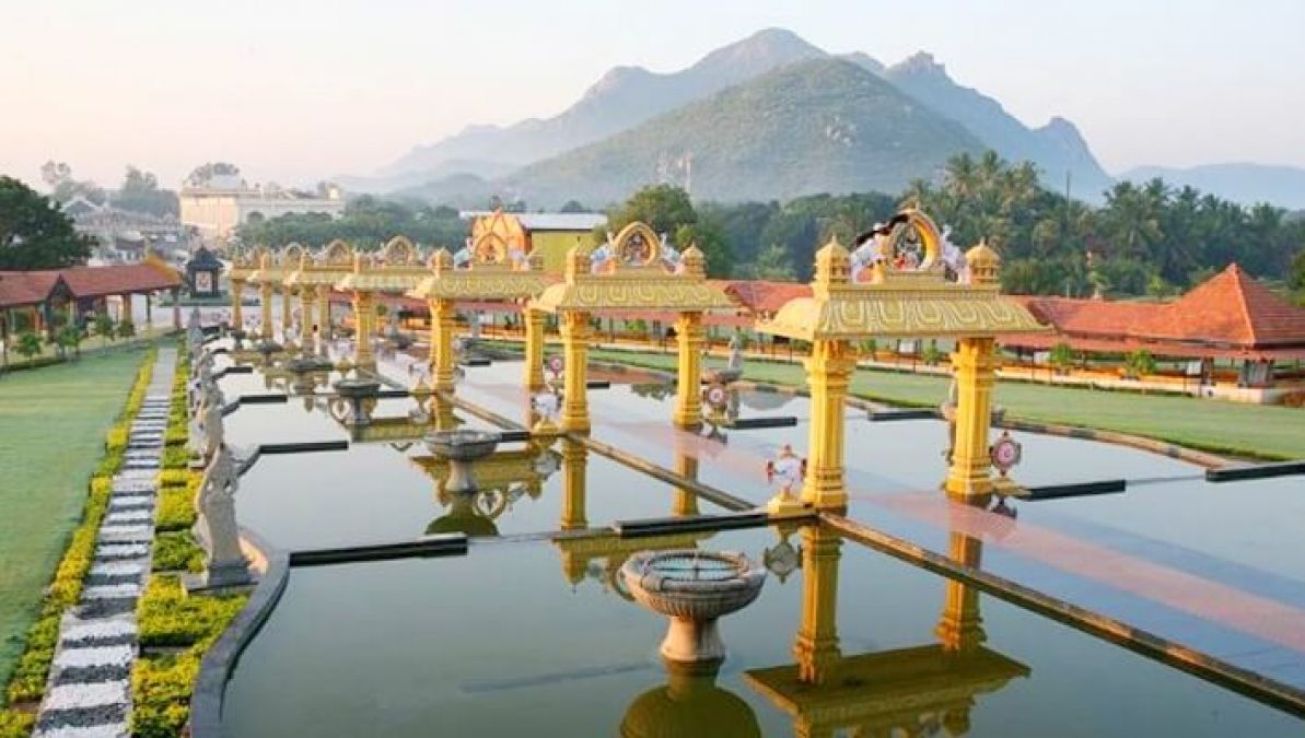 'Golden Temple' of South India is made of 1500 kg of pure gold