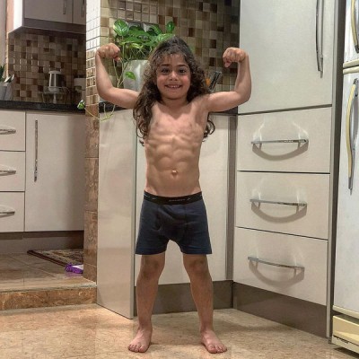 This 6-year-old child become star of social media due to his 6-pack abs