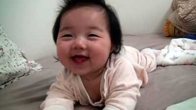 Video : इस छोटे बच्चे की स्माइल को देखकर आपका मूड भी हो जायेगा खुश