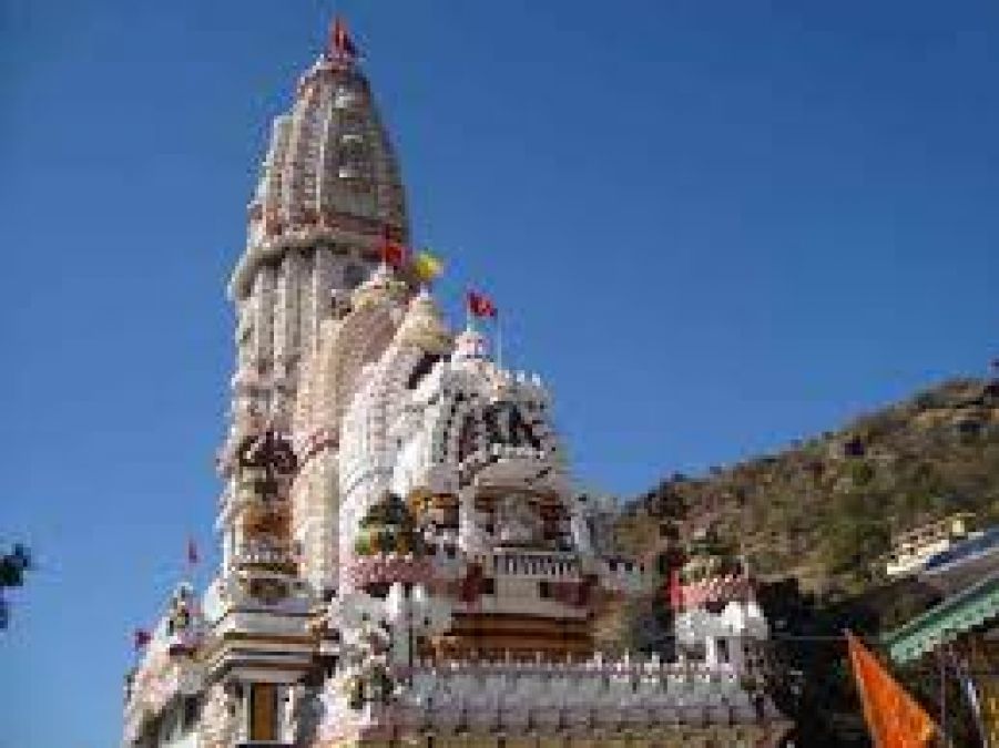 भारत में है शिव का ये रहस्यमय मंदिर, जहां पर पत्थरों में से आती है डमरू की आवाज!