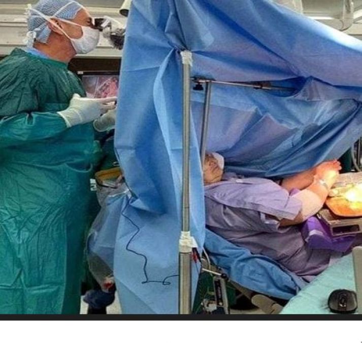 60-year-old woman did her open brain surgery by making Pakoda in hospital